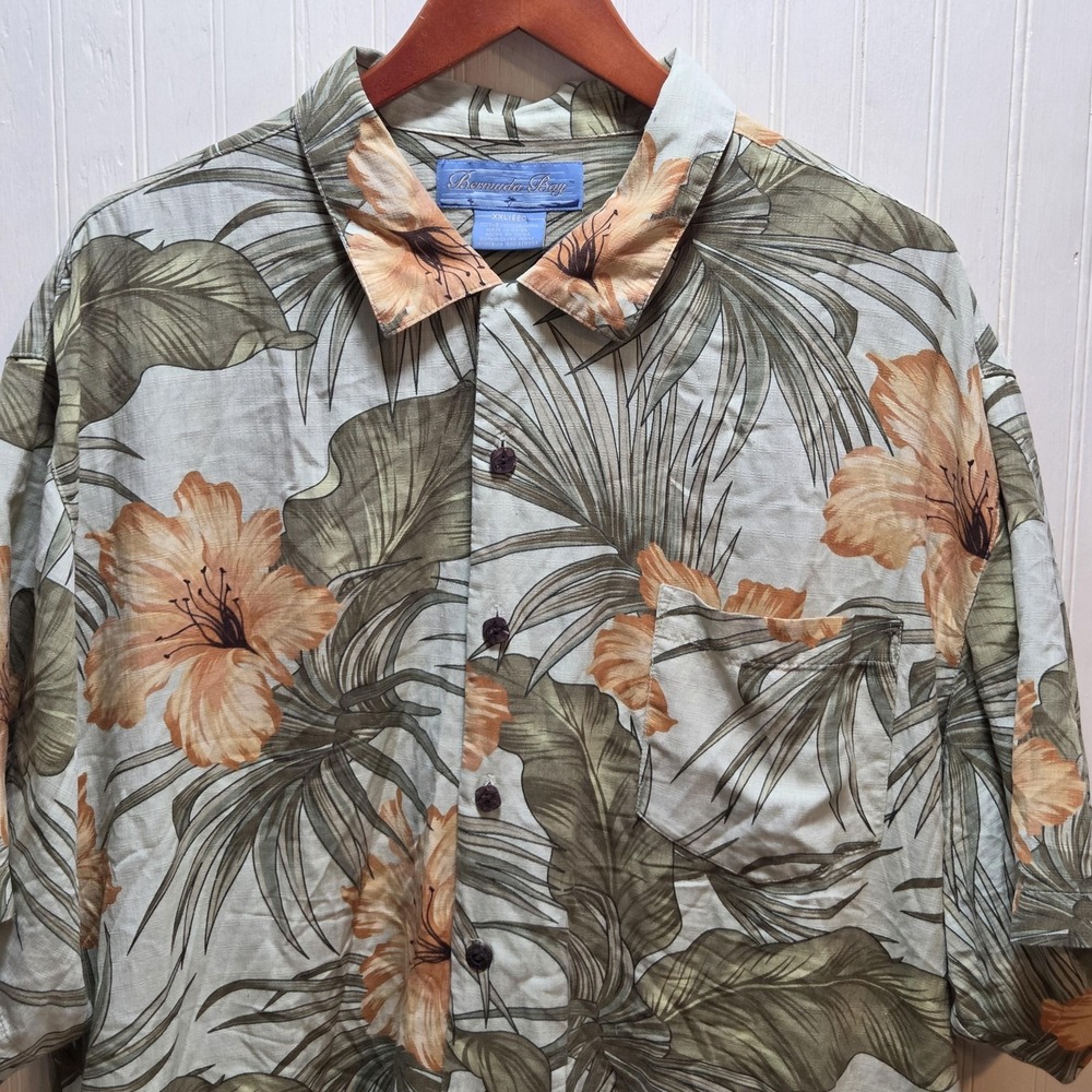 Bermuda Bay Shirt Mens 2XL Multicolor Floral Short Sleeve‎ Silk Button Up Casual